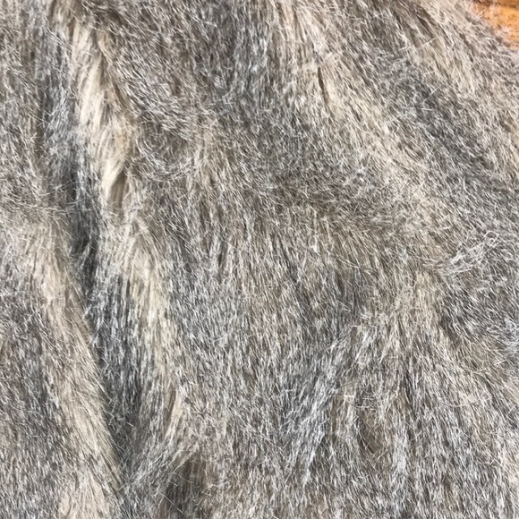 Altar’d State Faux Fur Vest #720 - Picture 5 of 5